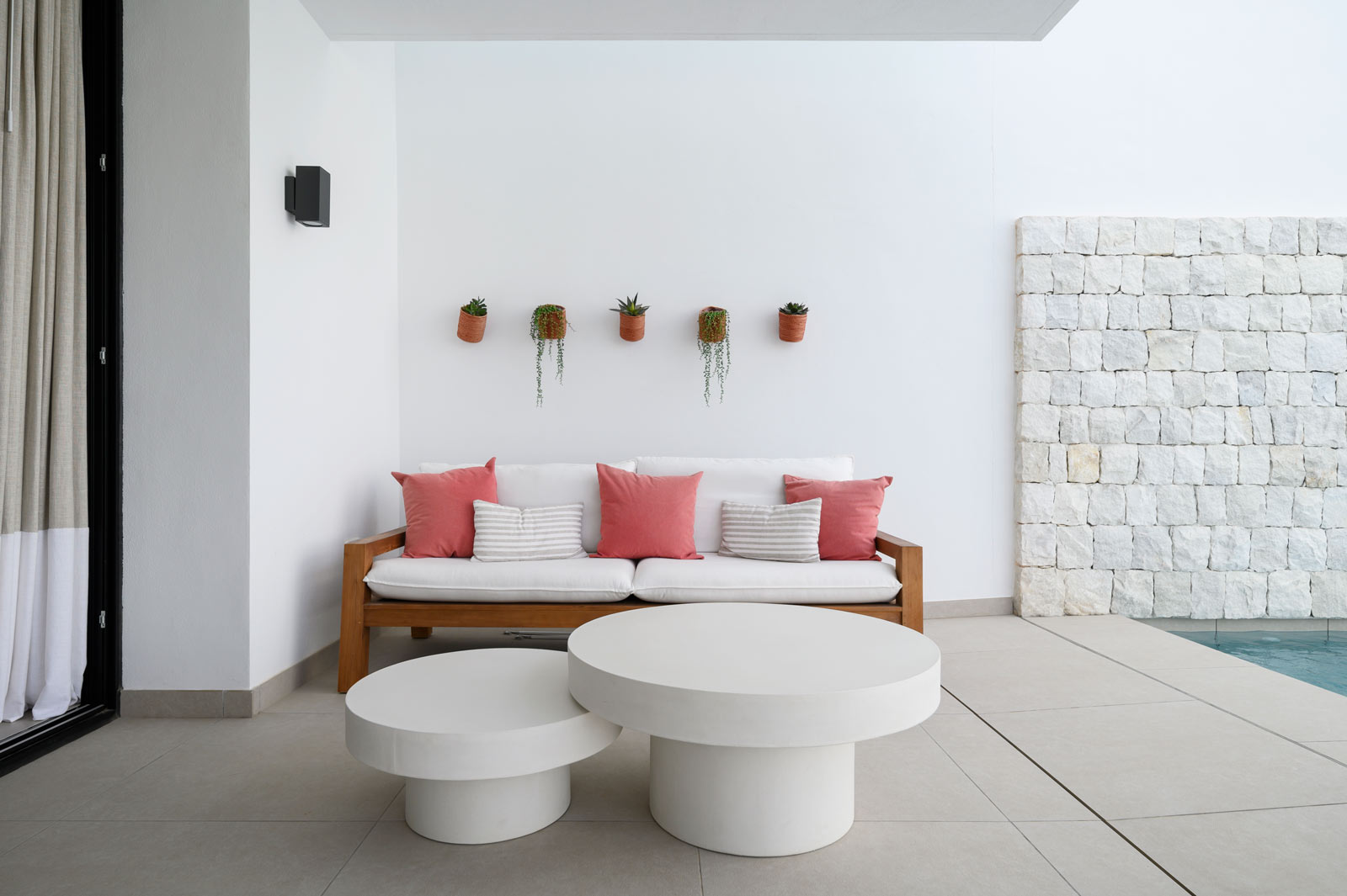 Taralpe Hills I proyecto zona de descanso piscina málaga belén sánchez interiors