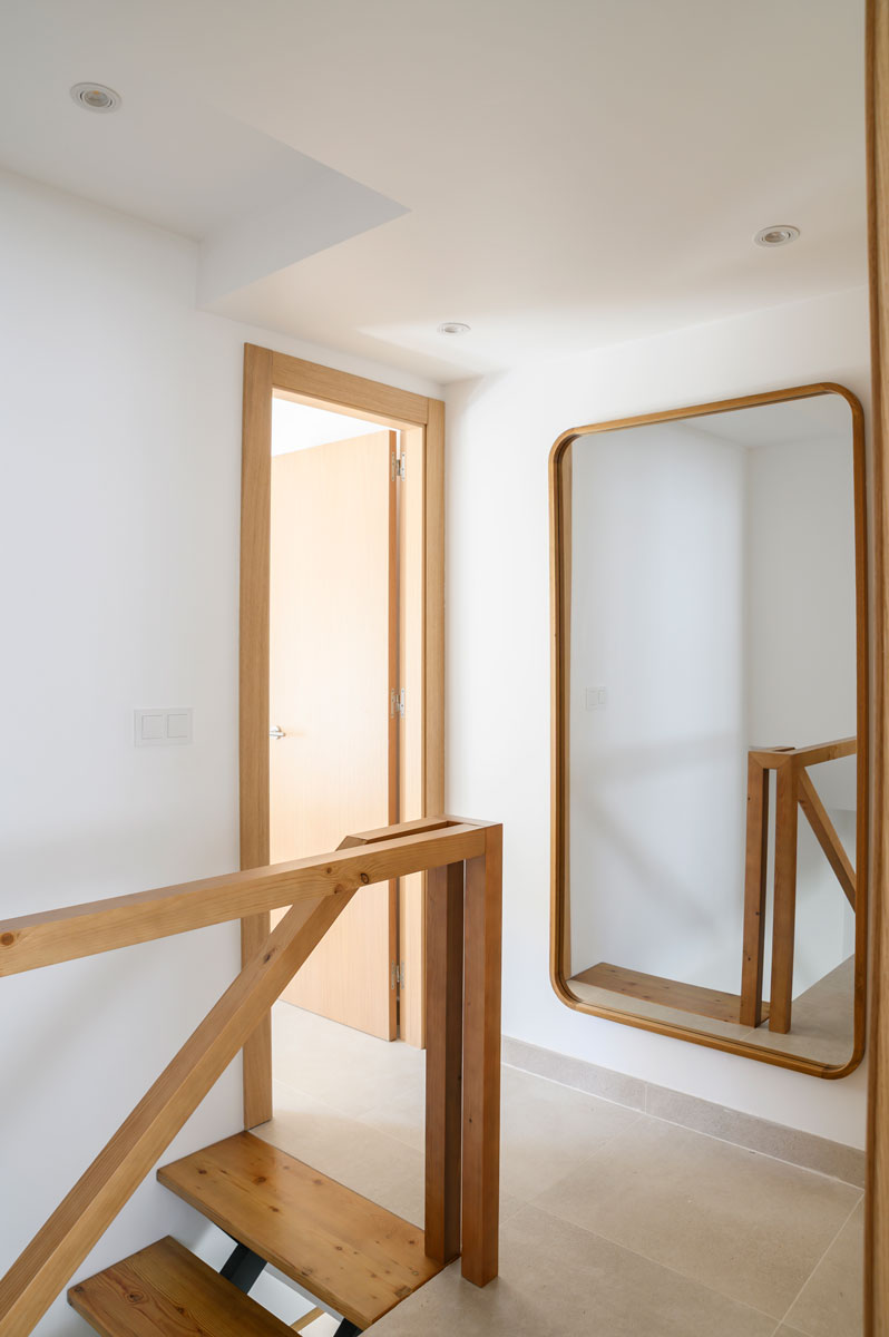 sacaba proyecto interiorismo decoración reforma integral escaleras belén sánchez interiors